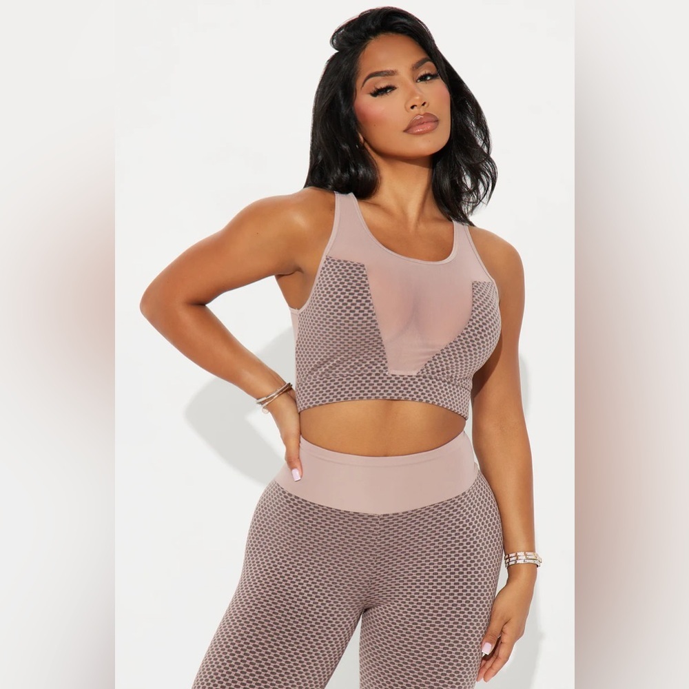 LA Society Women’s Stay In Sync Textured Sports Bra Color: Mocha | NEW/NWT!!🩶🩶